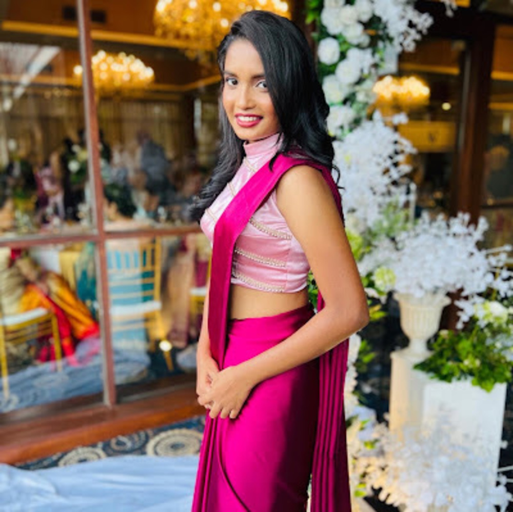 Meet your Posher, Manjari